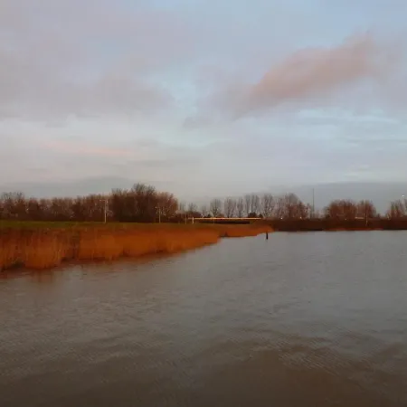 Bed In Boat Амстердам