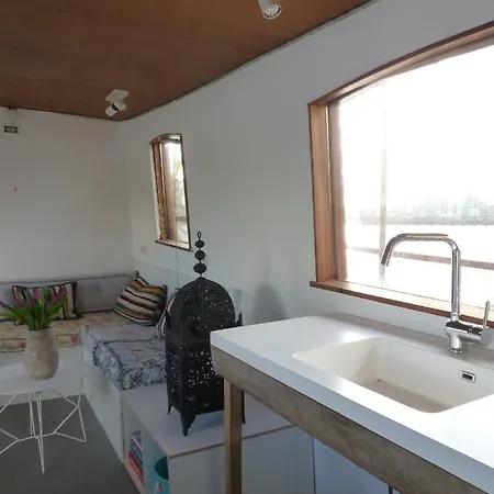 Nocleg ze śniadaniem Bed In Boat Amsterdam