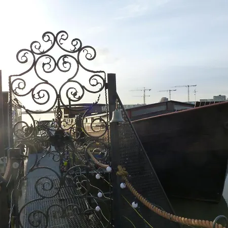 Nocleg ze śniadaniem Bed In Boat *
