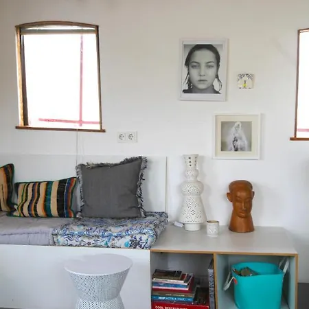 Bed In Boat Hotel Amsterdam