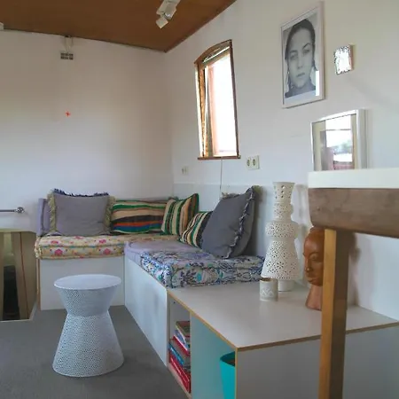 Bed In Boat Bed & Breakfast Amsterdam